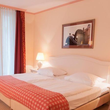 טמפלין Hotel Doellnsee-Schorfheide מראה חיצוני תמונה