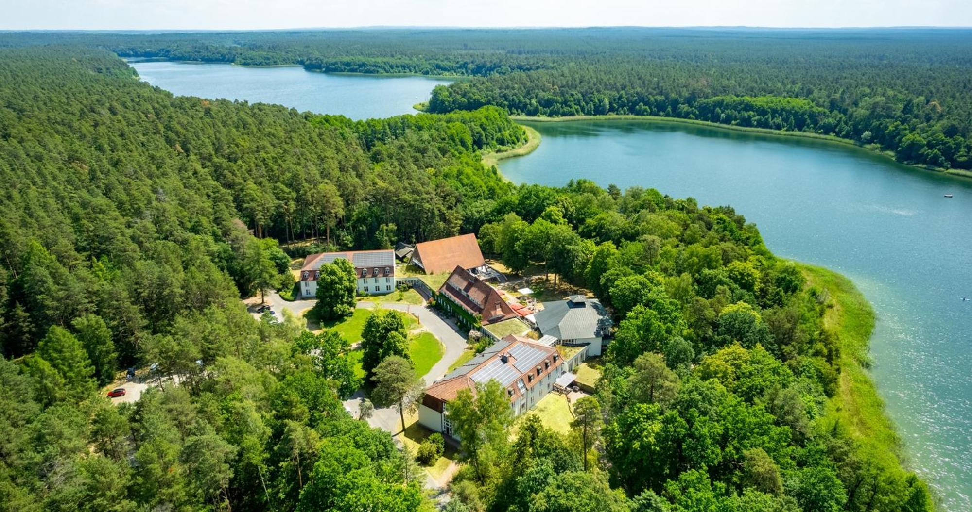 טמפלין Hotel Doellnsee-Schorfheide מראה חיצוני תמונה