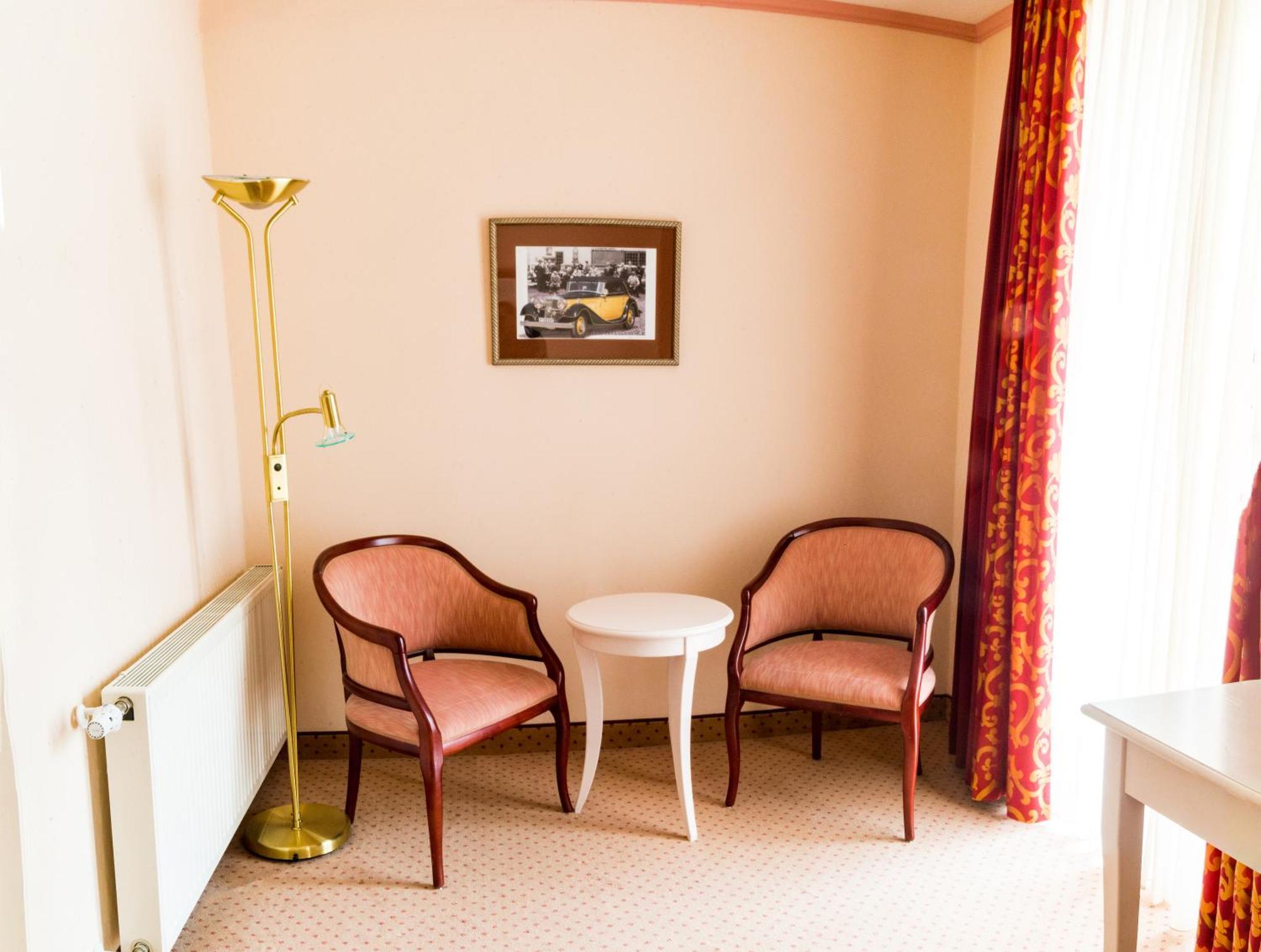 טמפלין Hotel Doellnsee-Schorfheide מראה חיצוני תמונה